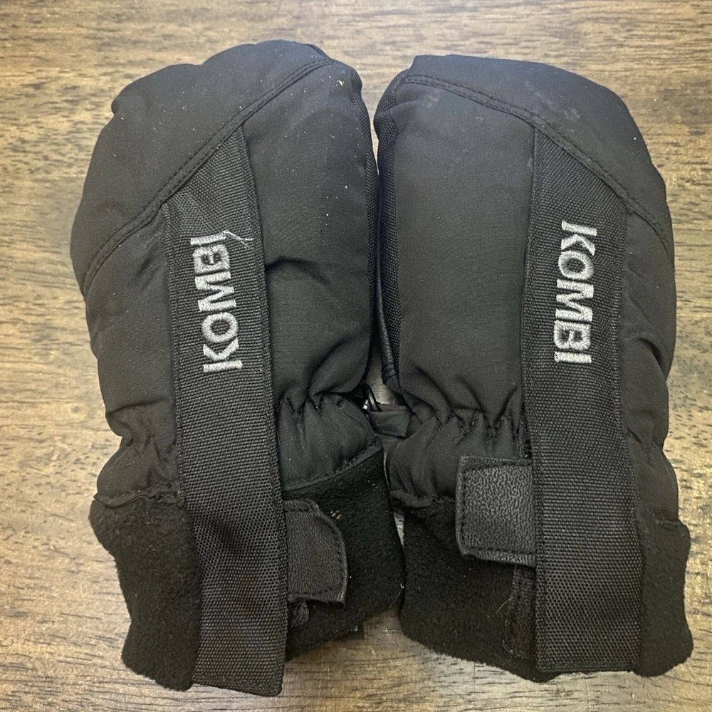 Kombi Winter Gloves Skiing Sledding Winter Fun Insulated Kids Sz L Easy Off On